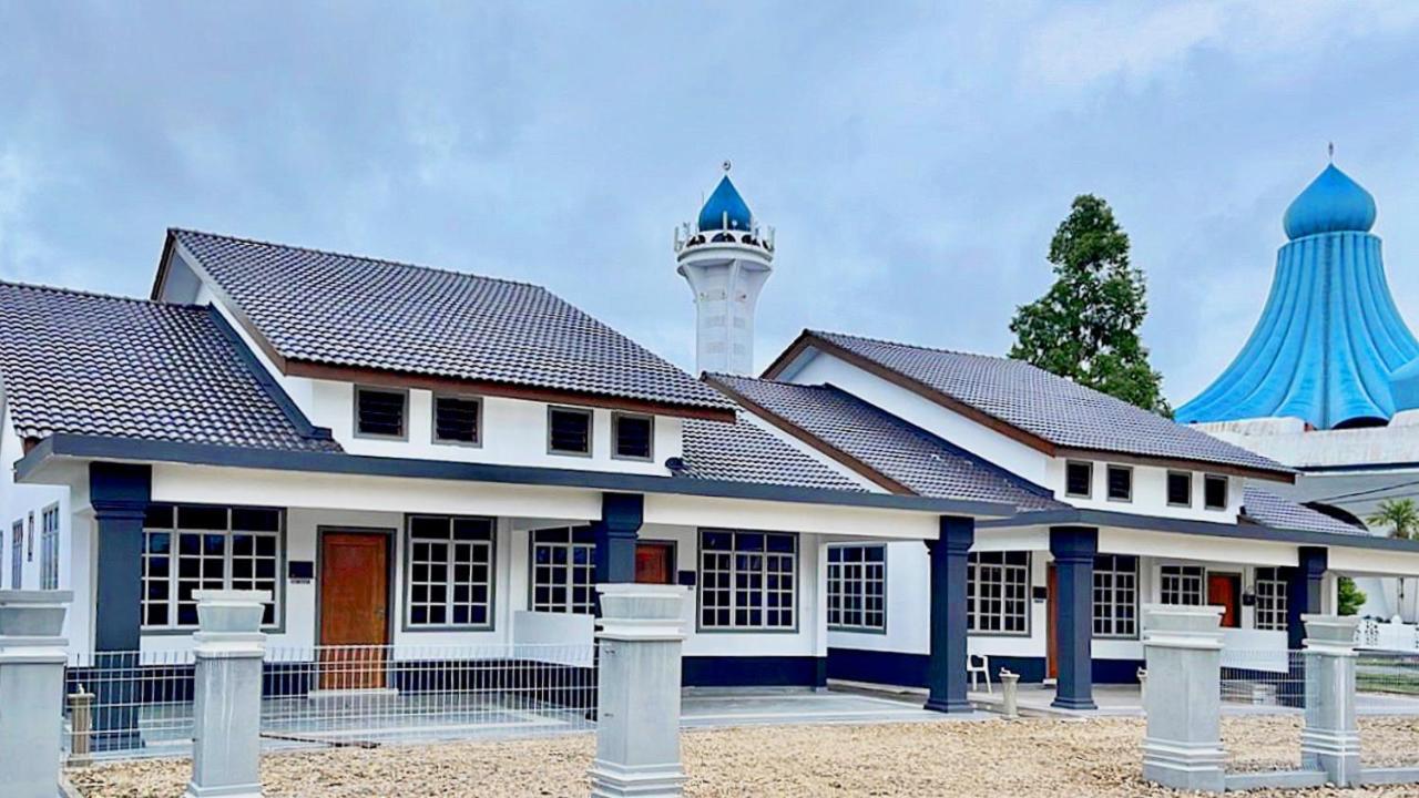 Nazza Homestay Besut With Pool Near Jetty To Perhentian Kampung Raja Exteriör bild
